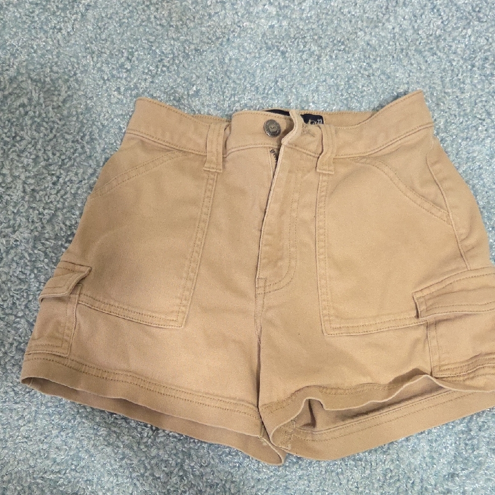Hollister Women's Tan Cargo Shorts